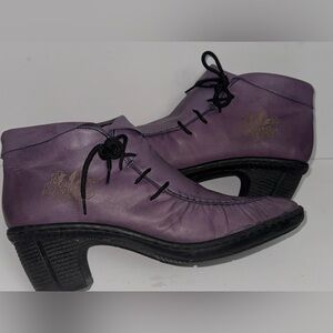 RIEKER LACE UP WOMENS Sz 9.5 MED ANKLE BOOTS PURPLE COLOR